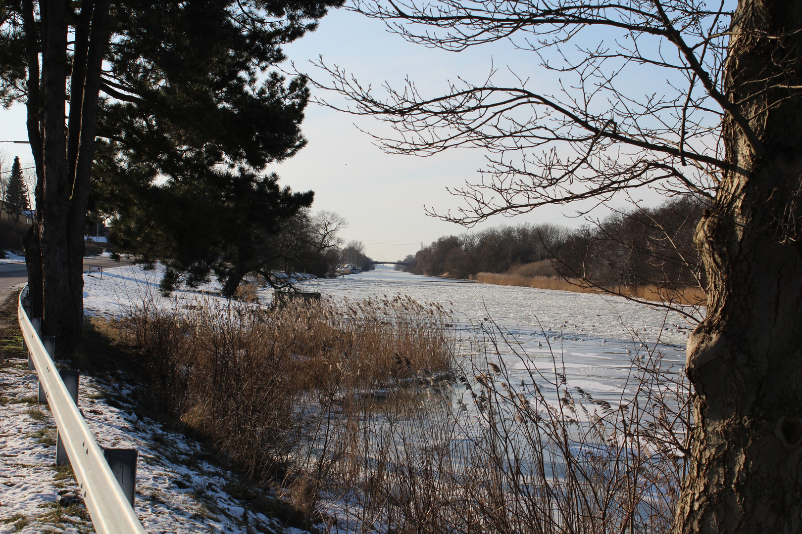 Winter auf dem Kanal