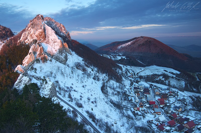 Winter evening on Vršatec