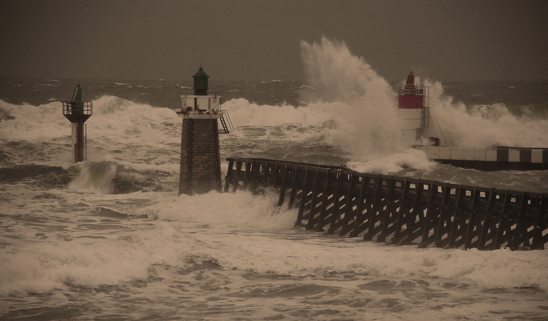 Winter high tide