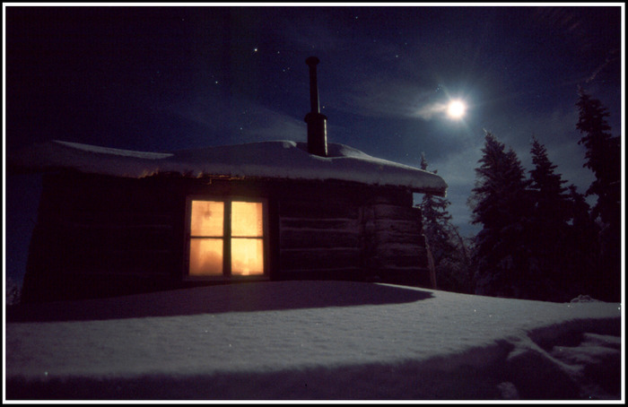 Winter in Lappland, einsame Hütte, Ofen, -35°C, neuer Scanner