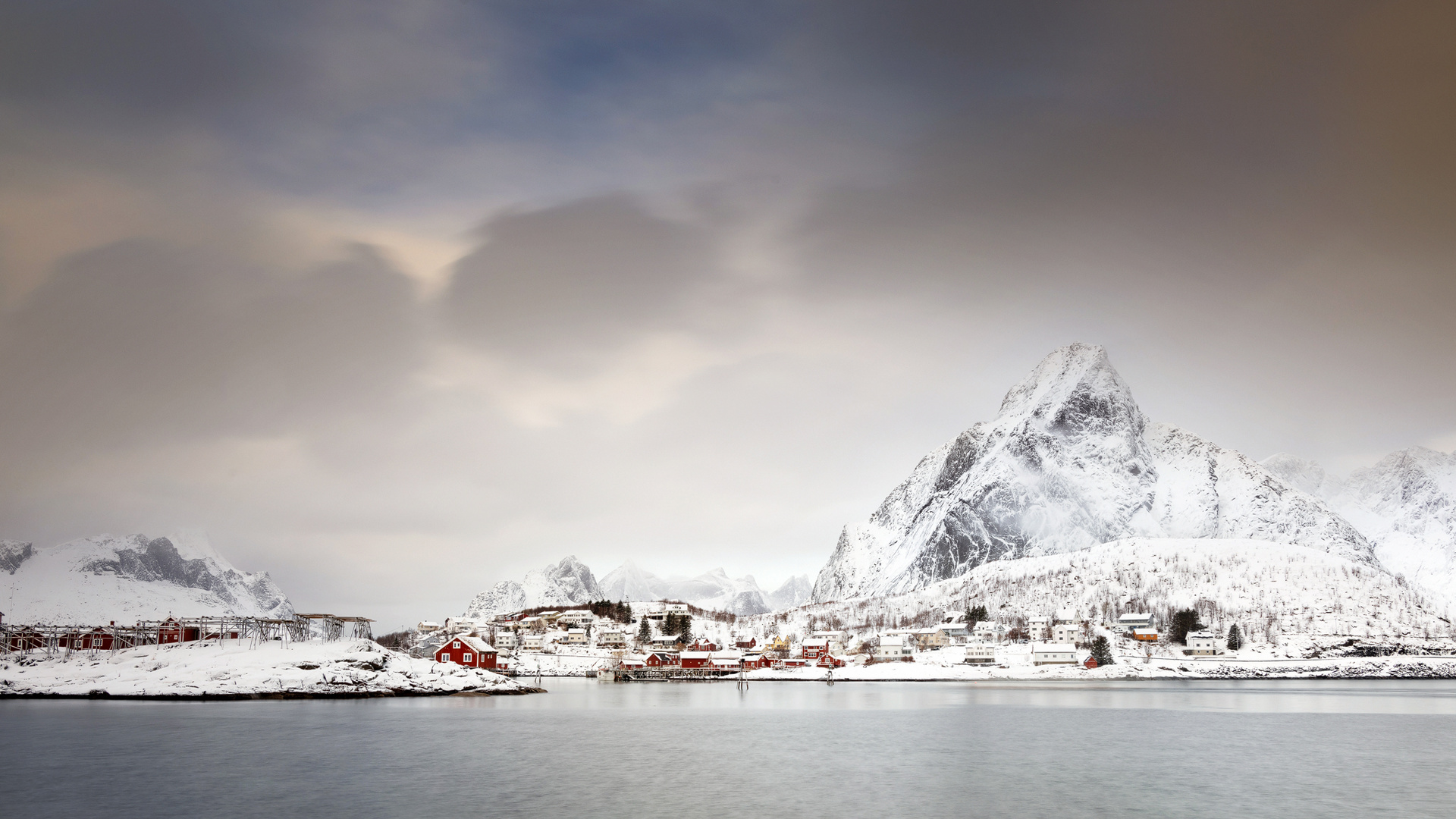 ...Winter in Reine...