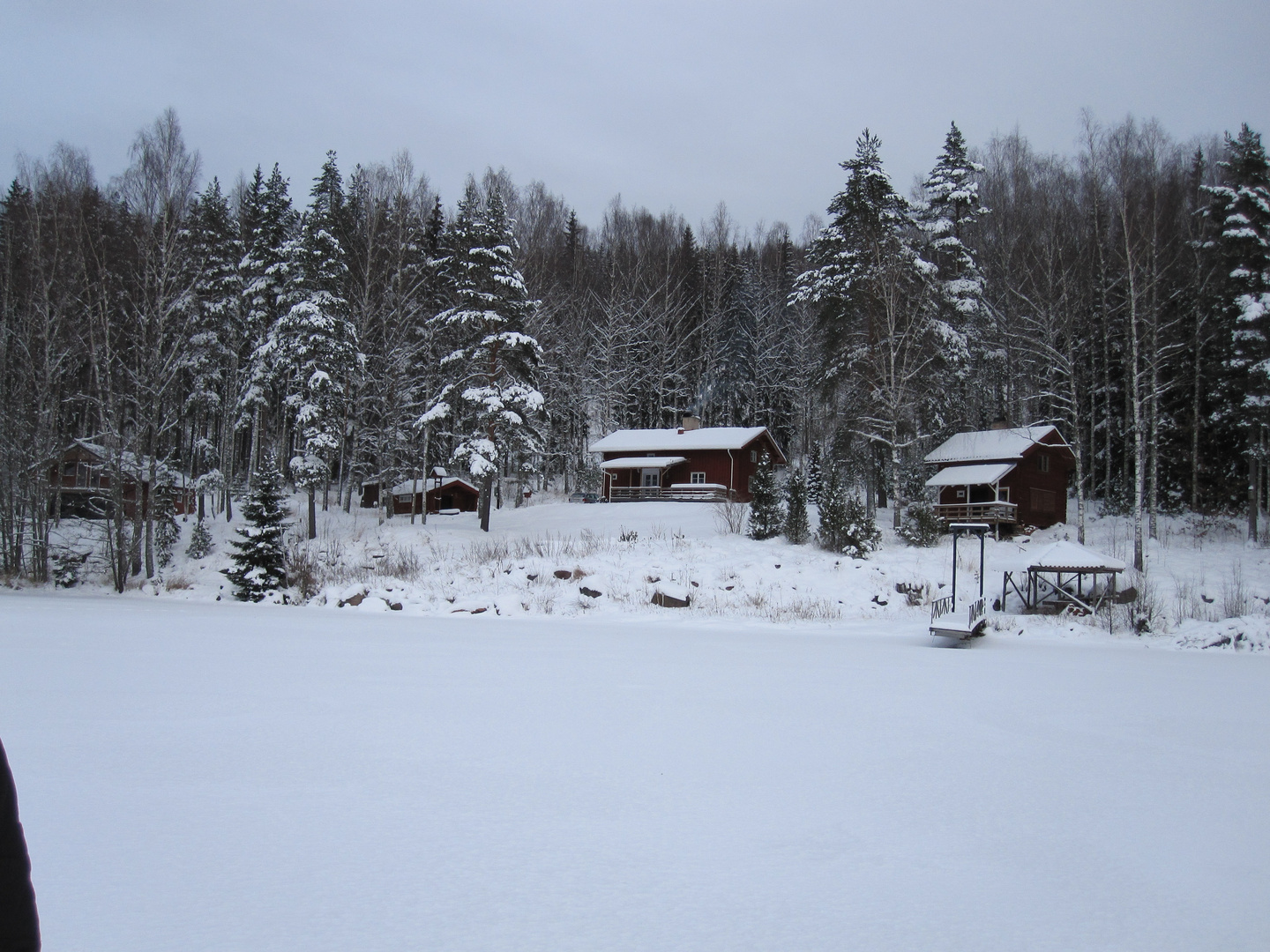 Winter in Schweden Blick vom See