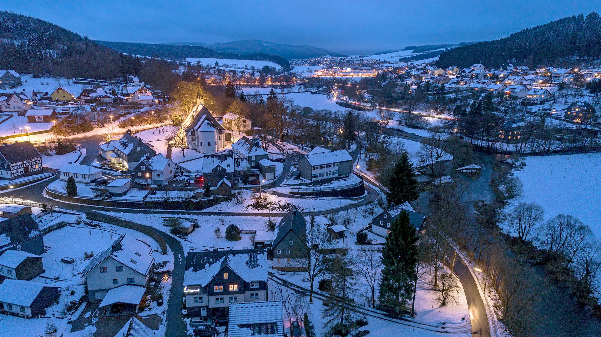 Winter in Wittgenstein, NRW-Drohnenaufnahme 