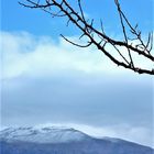 Winter mit Schnee auf dem Berggipfel