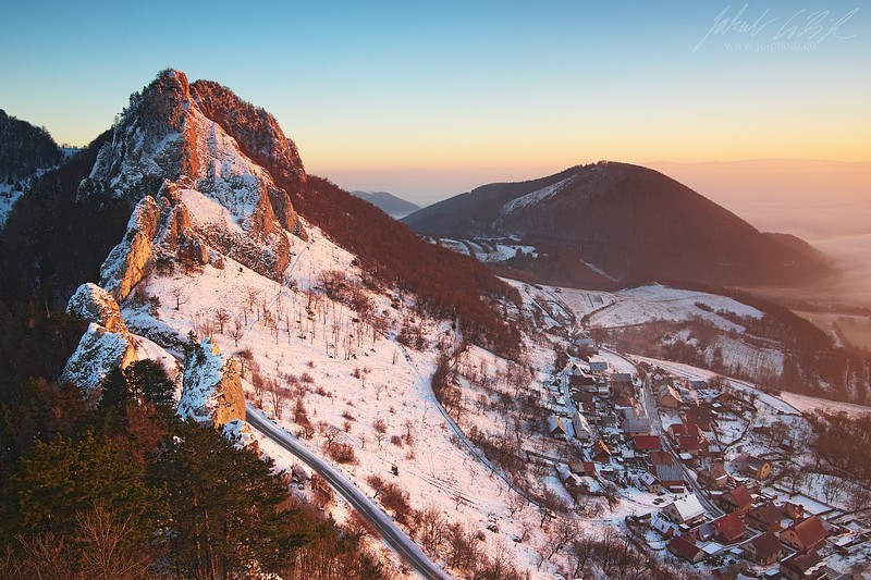 Winter morning on Vršatec