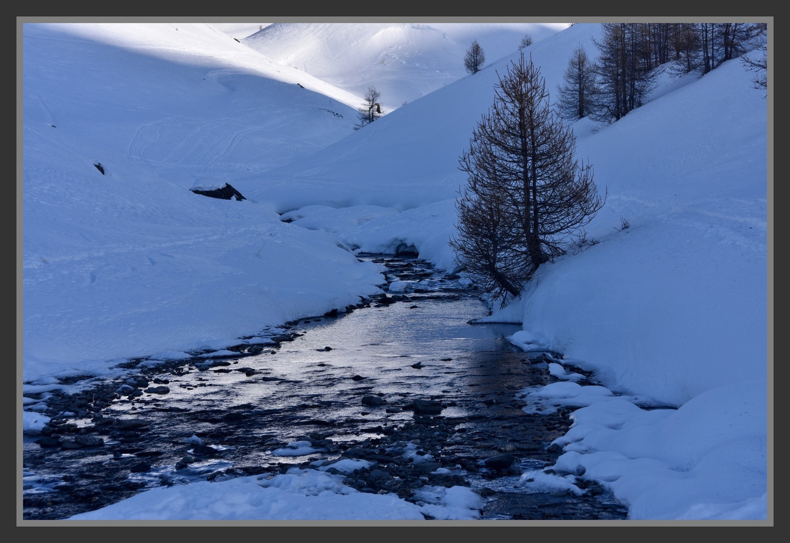 Winter scene in Queyras.