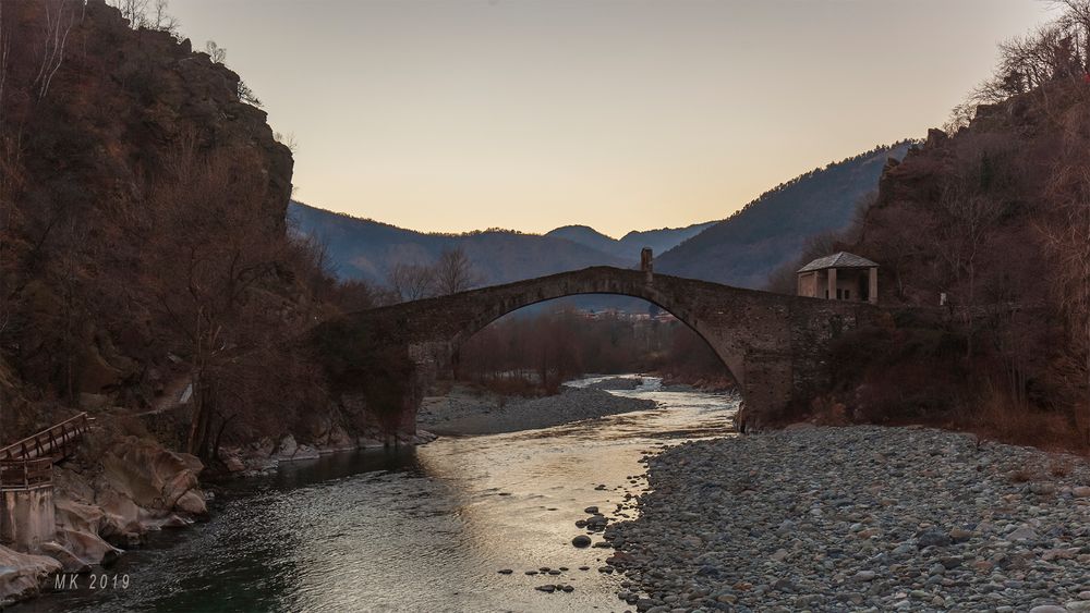 Winter sunset at the Devil's Bridge