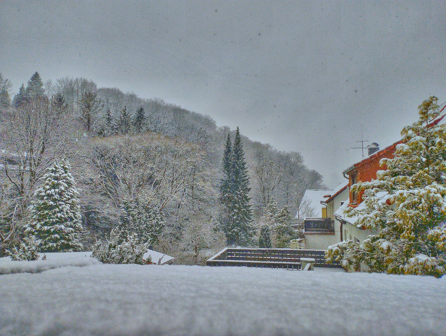 Winter sus dem Fenster 