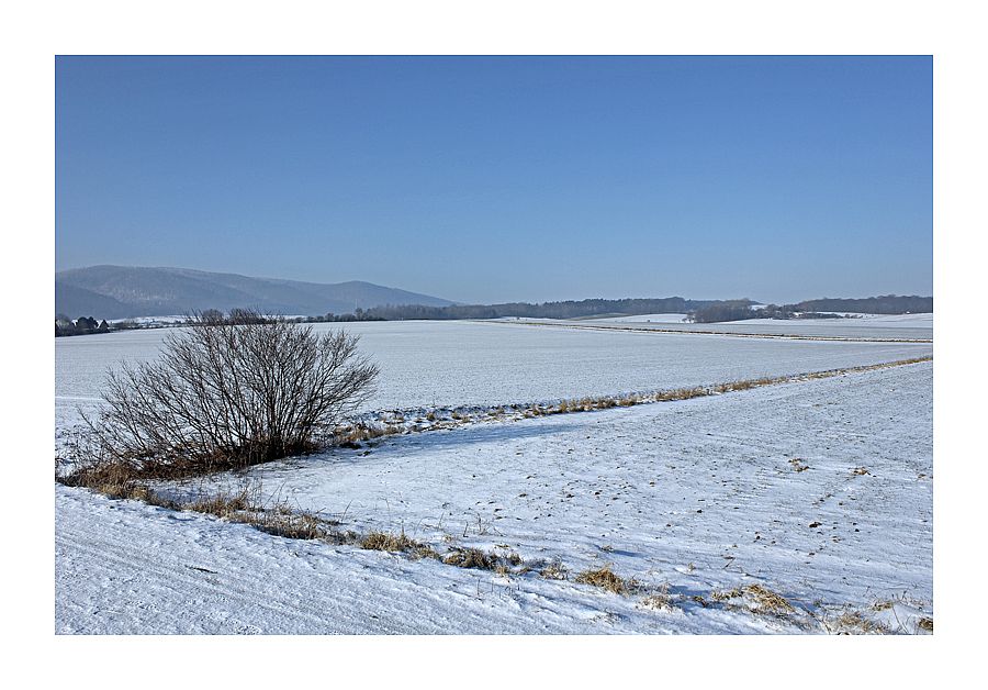 Winter über den Feldern *