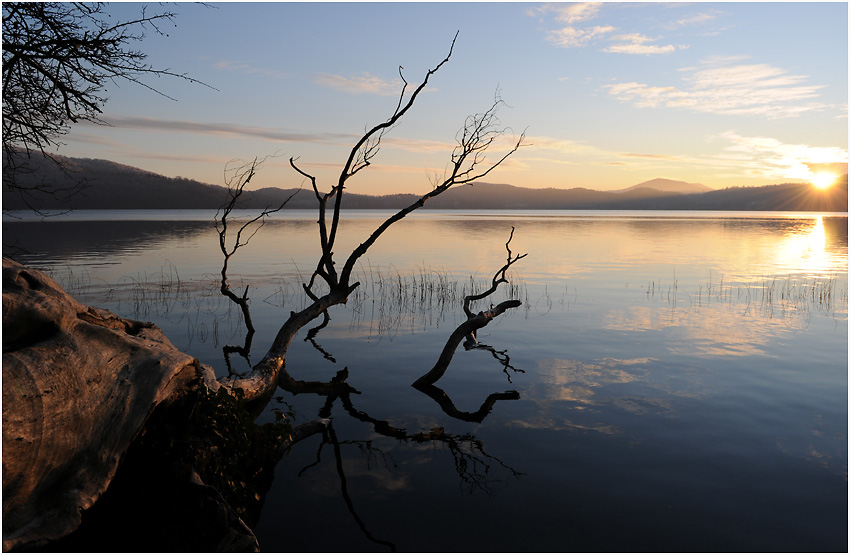 Winterabend am Laacher See