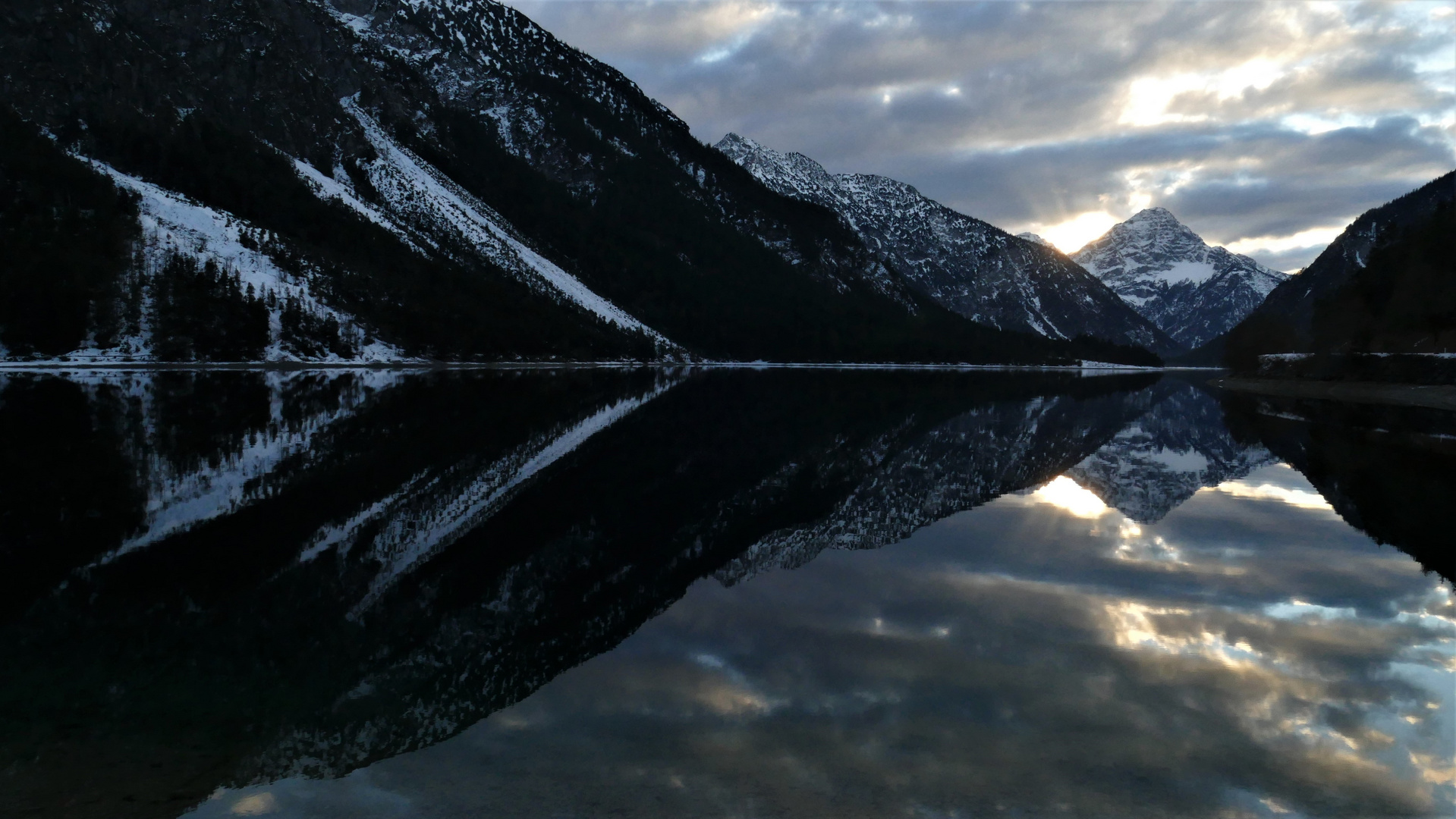 Winterabend am Plansee