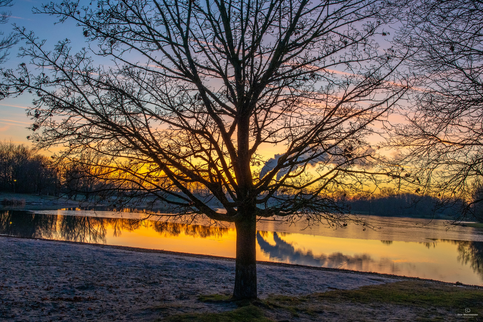 Winterabend am See