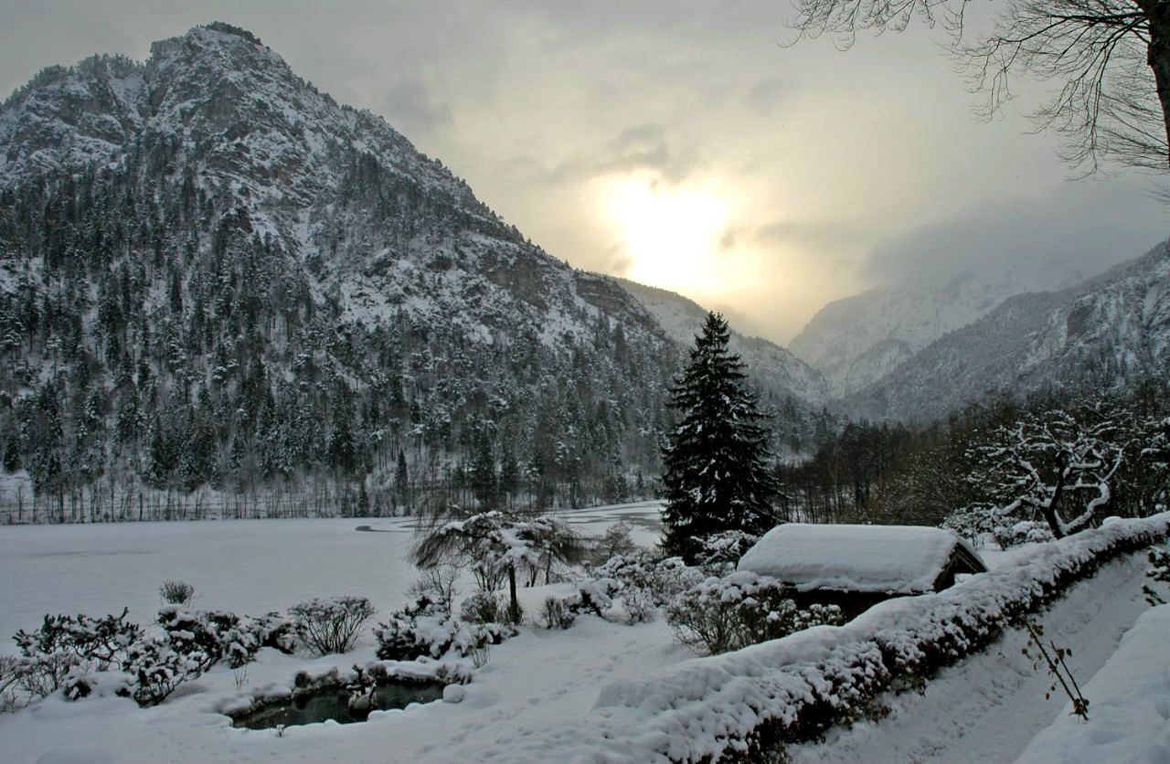 Winterabend am Thumsee bei Bad Reichenhall 