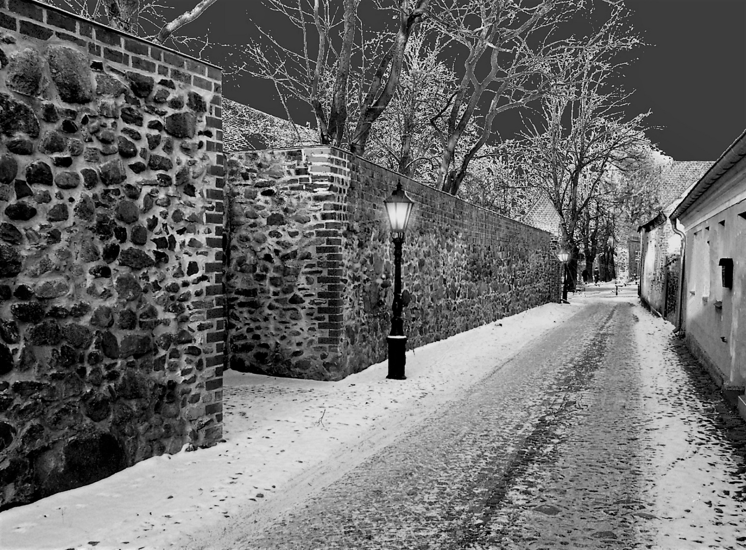 Winterabend an der Stadtmauer