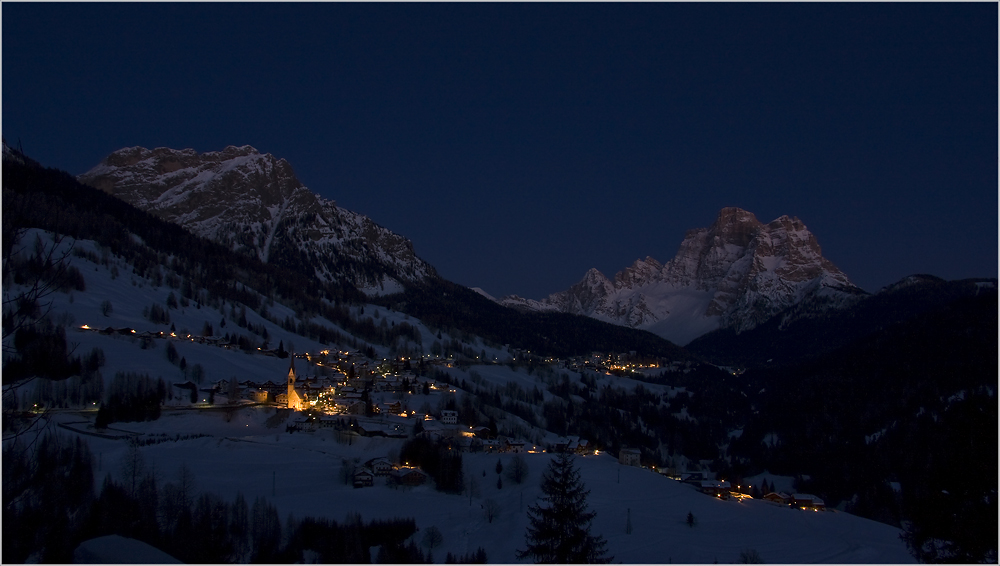 Winterabend bei Selva di Cadore mit Monte Pelmo