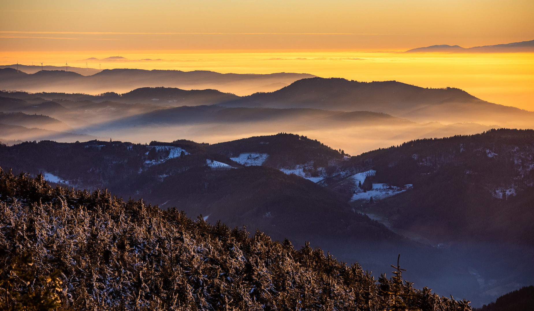 Winterabend im Schwarzwald