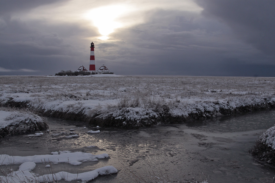 Winterabend vor Westerhever Leuchturm