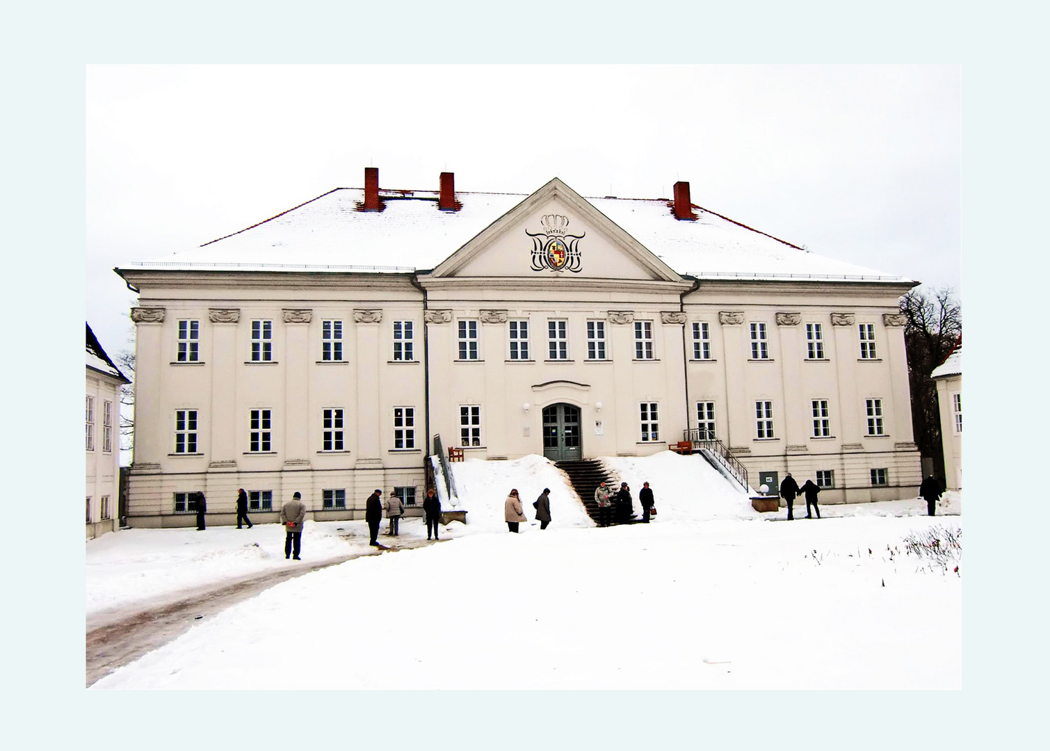 Winteransicht Schloss Hohenzieritz Foto & Bild world, winter, schnee
