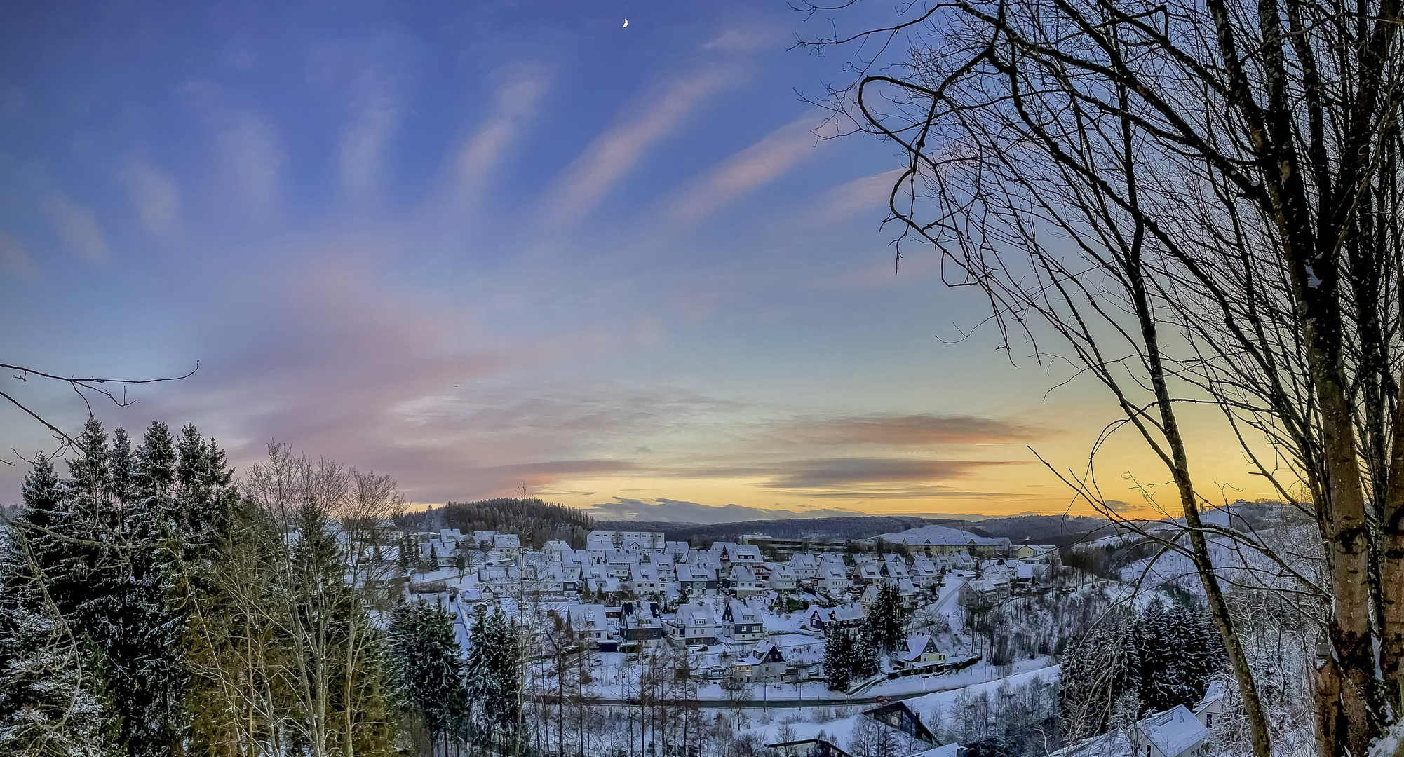 Winterberg mit Sonne