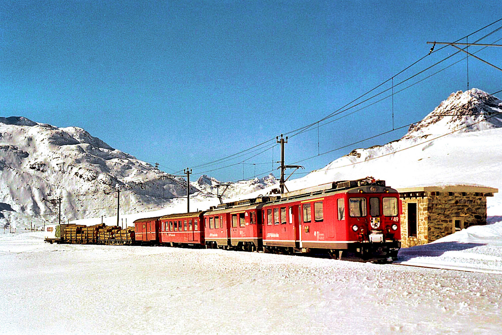 Winterbetrieb bei der Berninabahn