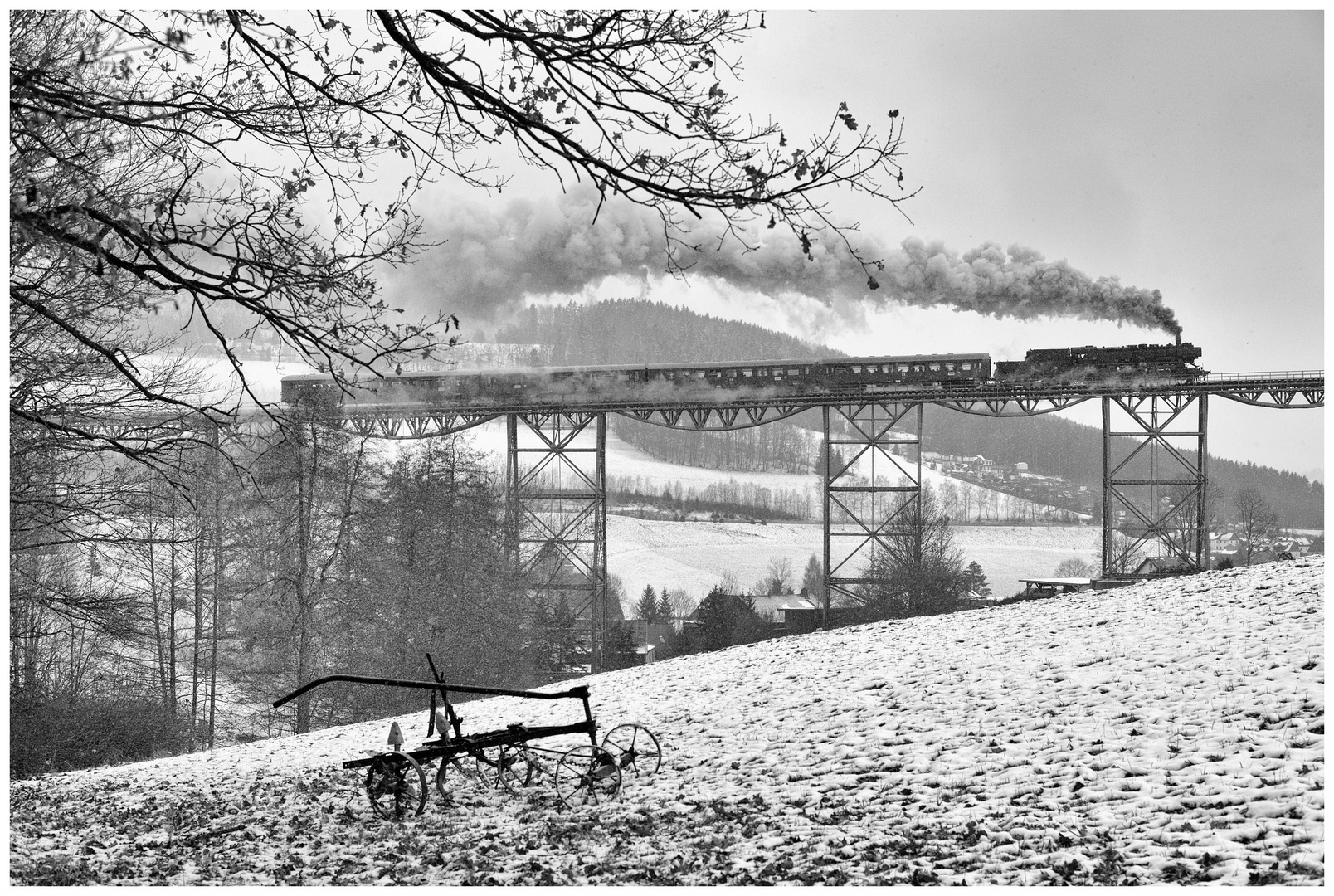 Winterdampf im Erzgebirge XI