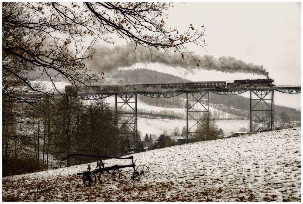 Winterdampf im Erzgebirge XII