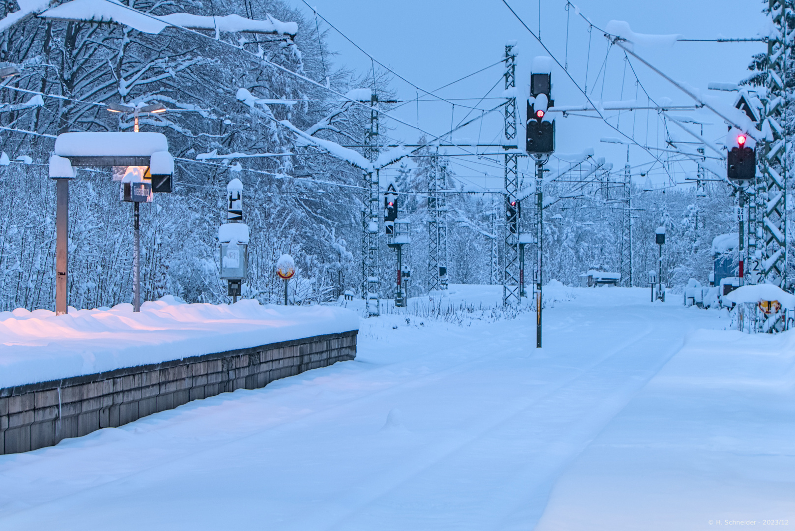 Wintereinbruch am Bahnhof Fürstenfeldbruck