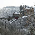 Wintereinbruch bei Burg Eltz