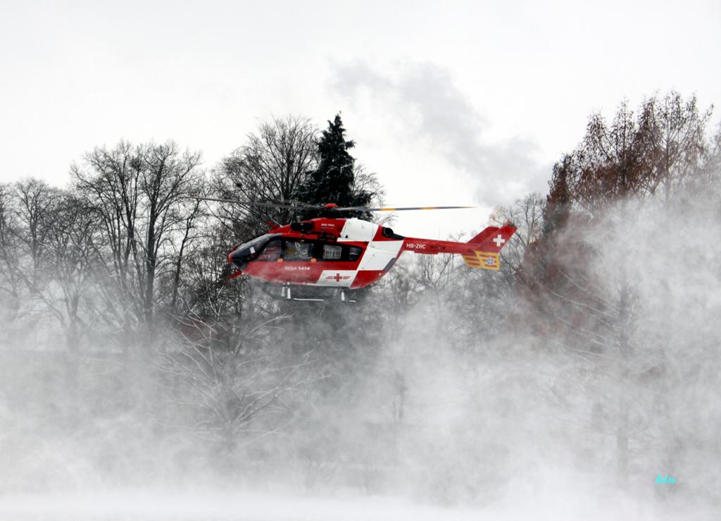 Wintereinsatz RTH Lö 301 Landeanflug KH Müllheim #2