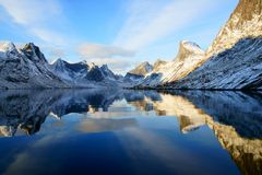 Wintereinzug auf den Lofoten / Reine /Nordnorwegen