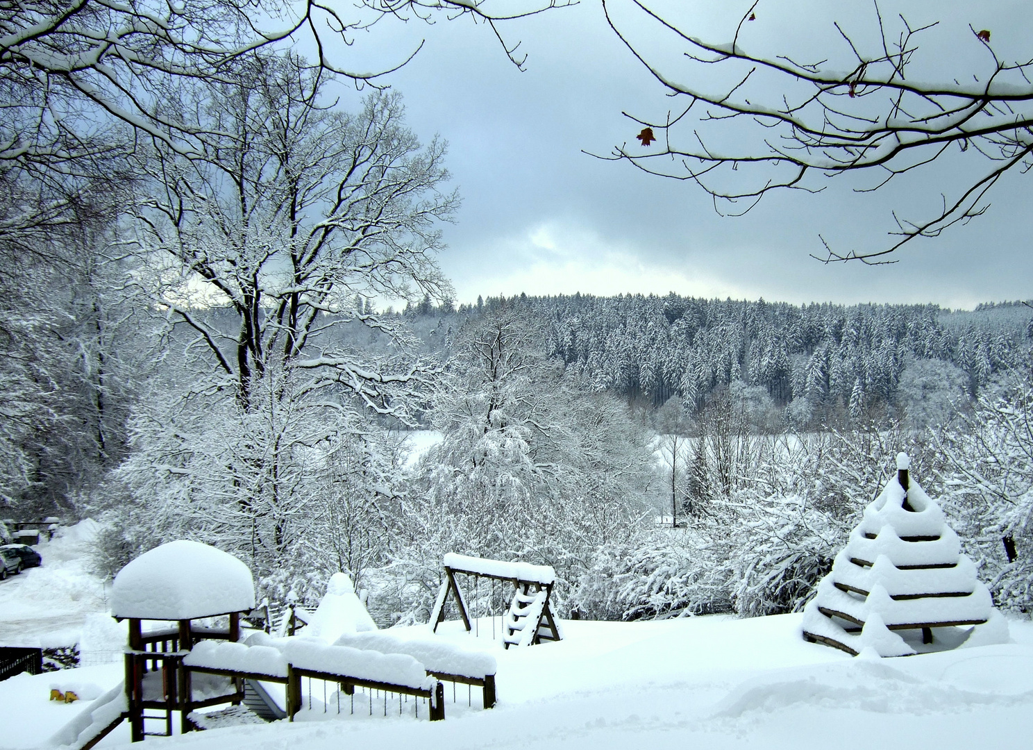 -Winteridylle Spielplatz-