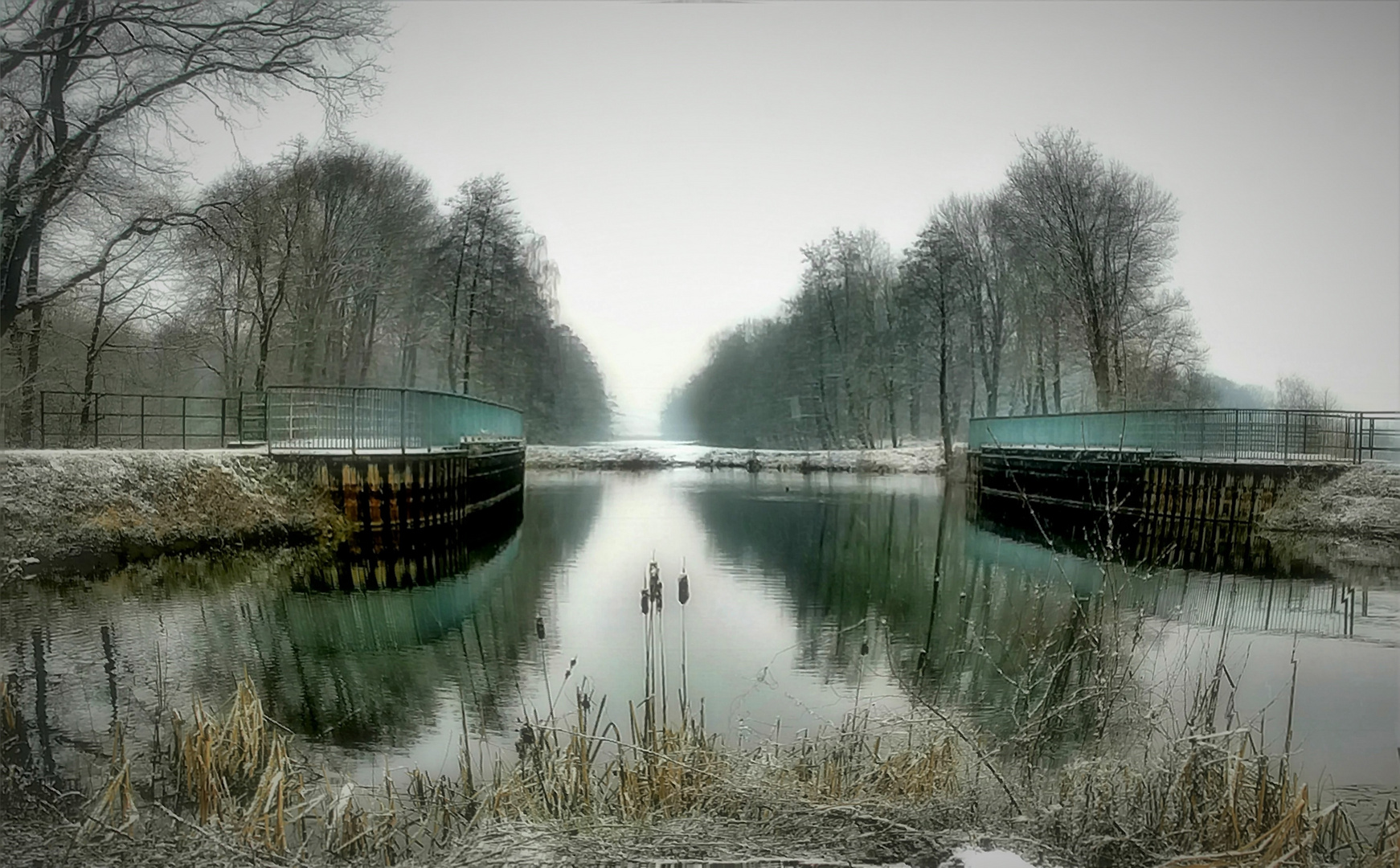 Winterimpression am Kanal