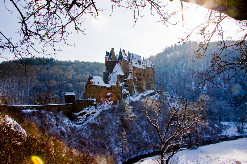 Winterimpression Burg Eltz