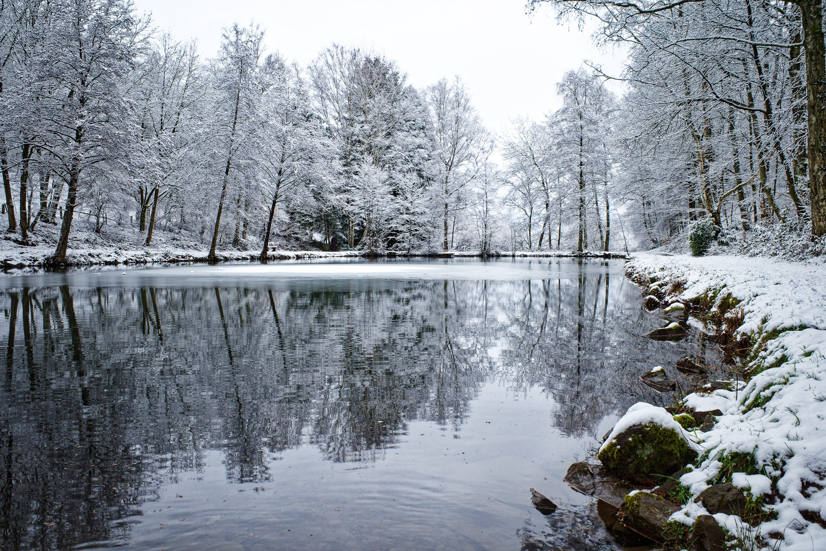 Winterimpressionen am kleinen Lasbachteich