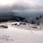 Winterlandschaft auf dem Hochblauen, südliche Richtung mit Blick auf Lörrach.