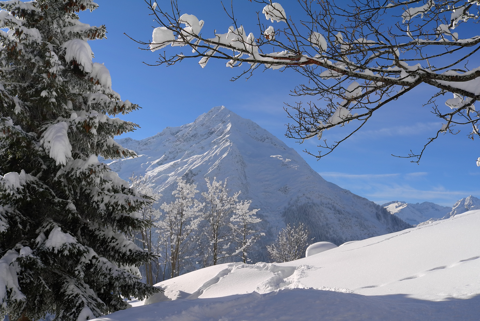 Winterlandschaft Golzern im Maderanertal