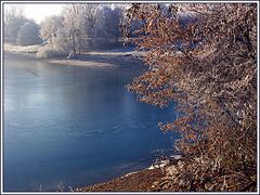 Winterlandschaft im frühen Morgenlicht