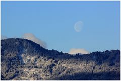 Winterlandschaft mit Mond