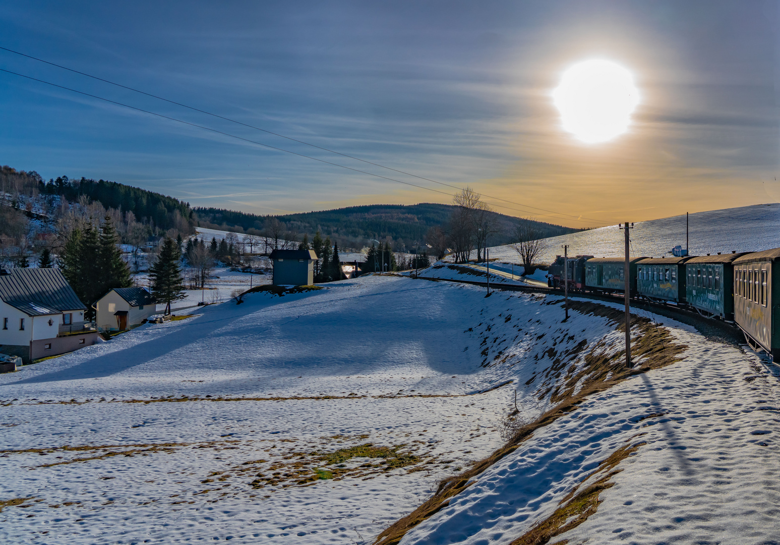 Winterlandschaft mit Schmalspurbahn