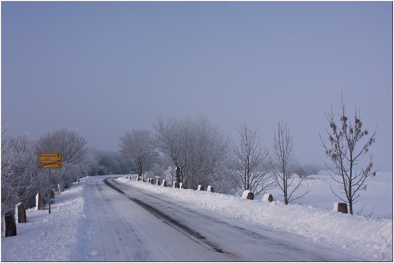 Winterlandschaft / Ortsausgang Niemberg I