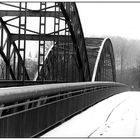 Winterliche Aare-Brücke in Koblenz AG