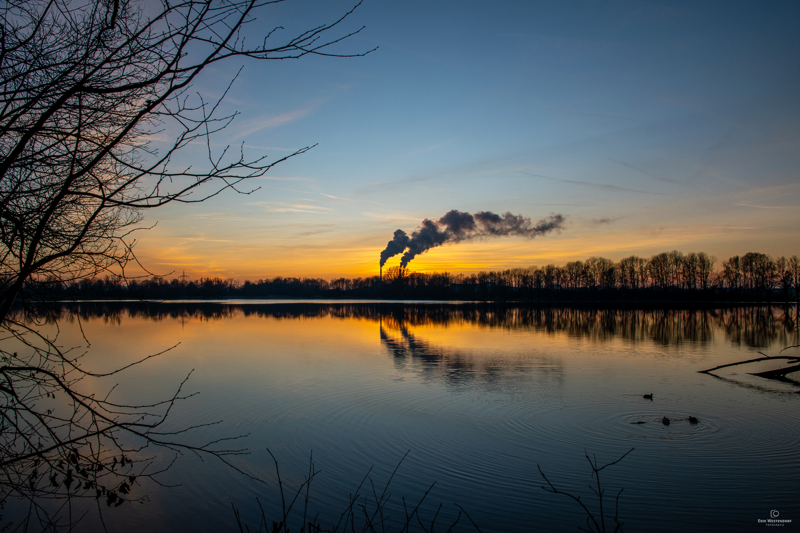 Winterliche Abendstimmung am Feringasee