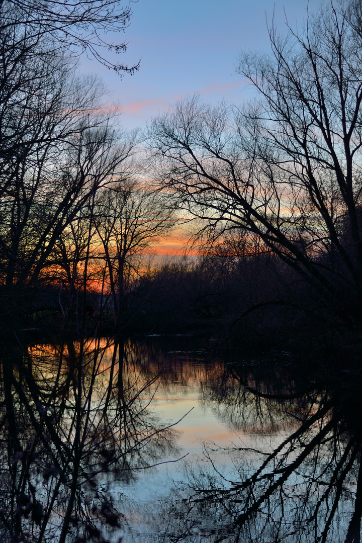 winterliche abendstimmung im spiegel der oker