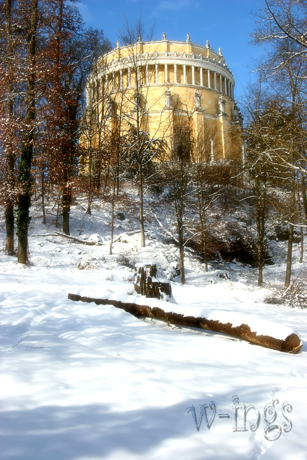 winterliche Befreiungshalle