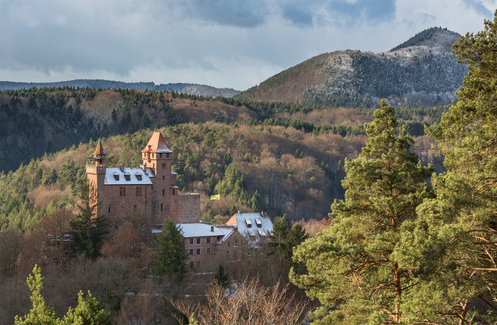 Winterliche Burg Berwartstein