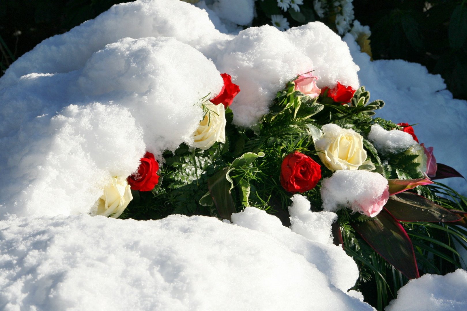 Winterliche Friedhofsgestecke
