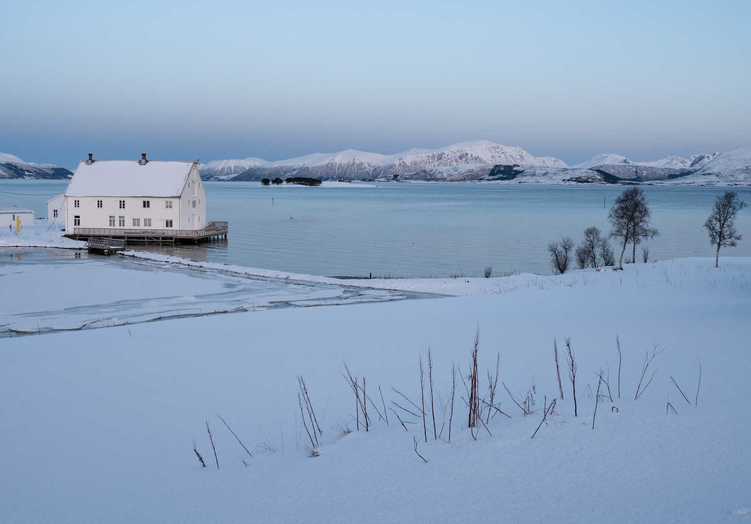 Winterliche Küstenszenerie 