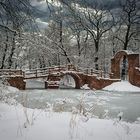 ...... winterliche Ruinenbrücke Dessau