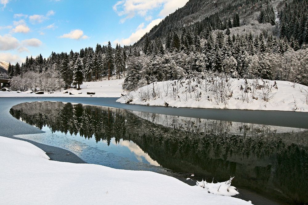 Winterliche Spiegelung