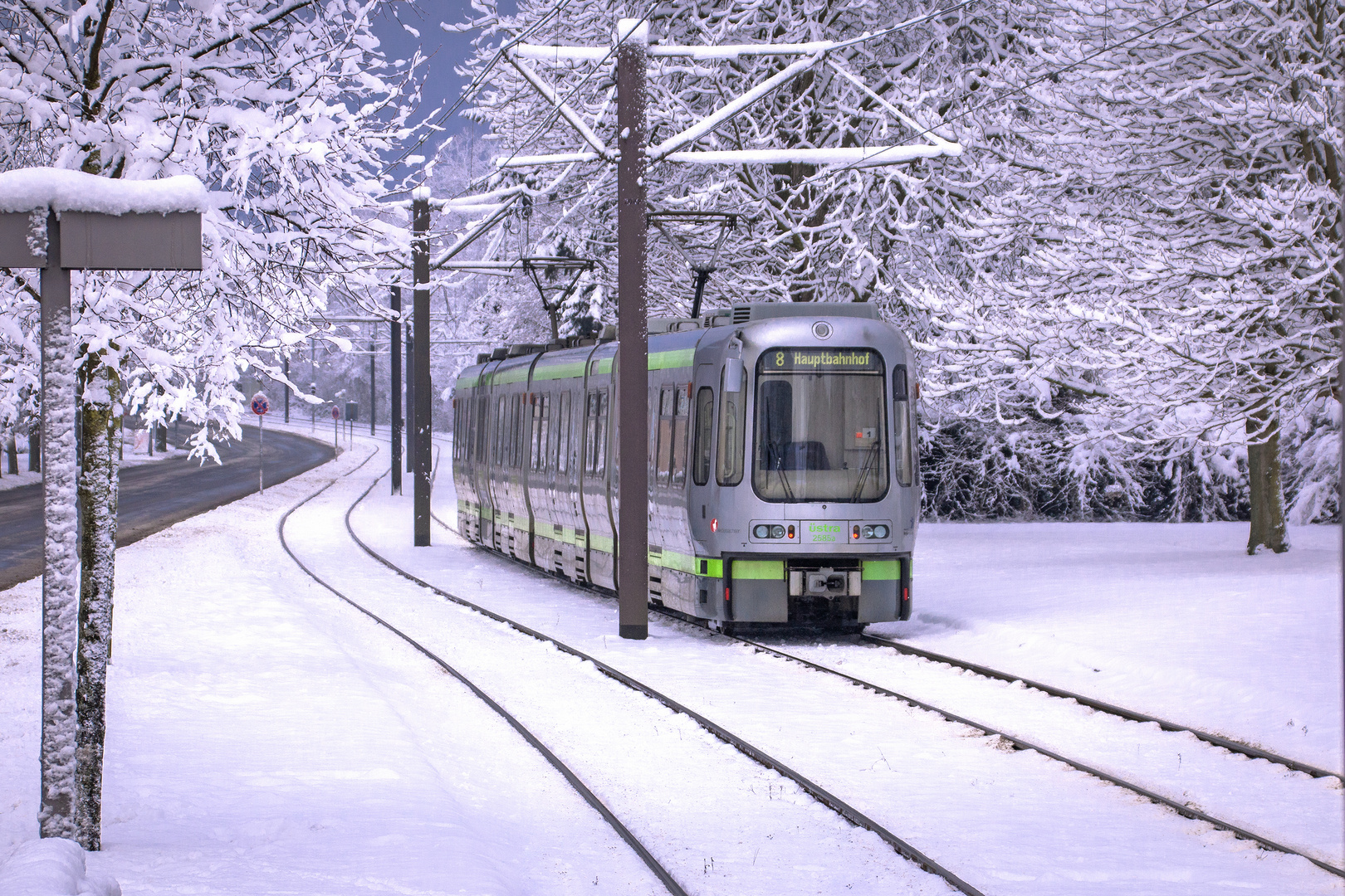 Winterliche Stadtbahnfahrt